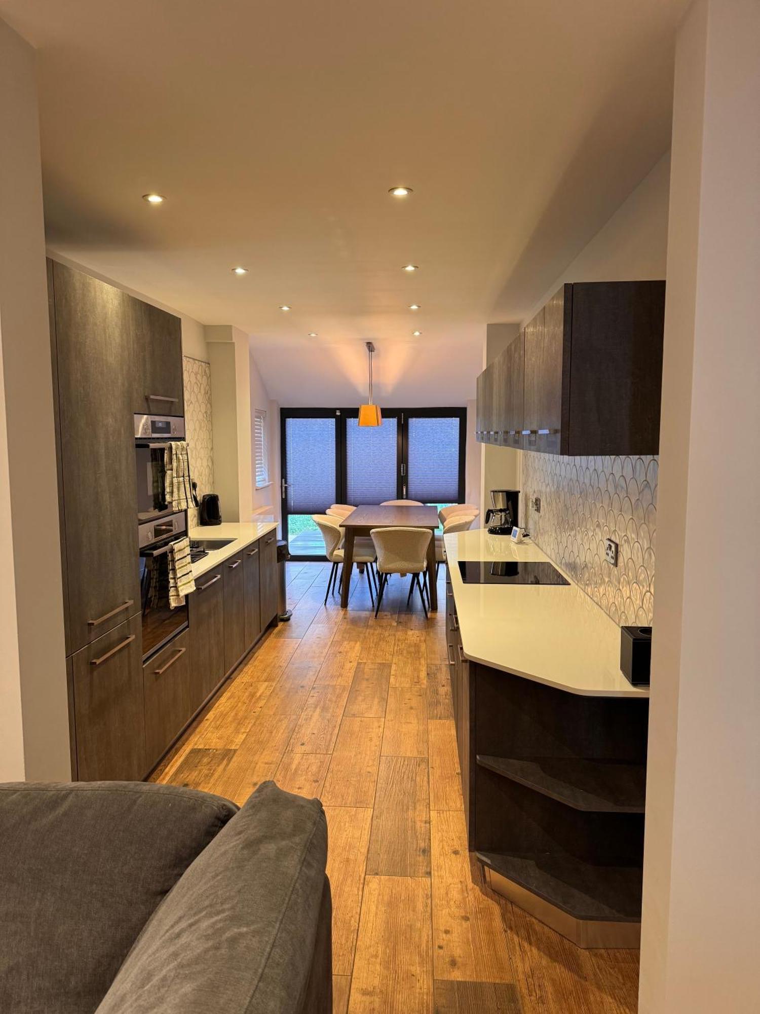 Boutique - Bartlemas Collegiate Retreat By Ahg *